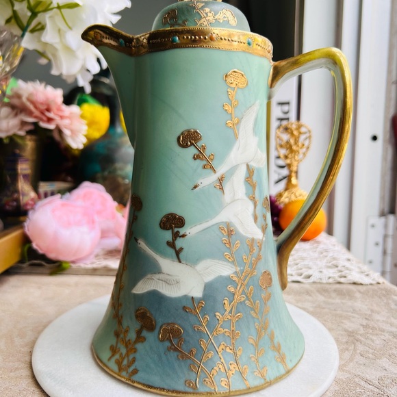 Ethereal Green and Gold Porcelain Hot cocoa or tea Pitcher - Picture 8 of 14